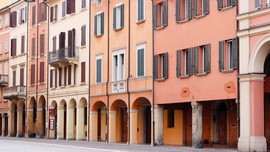 Cover articolo Cartolina da Bologna: Lo sgombero del Centro Mattei